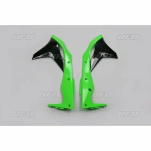 Plásticos laterales de radiador UFO Kawasaki verde/negro KA04747-999 KA04747999